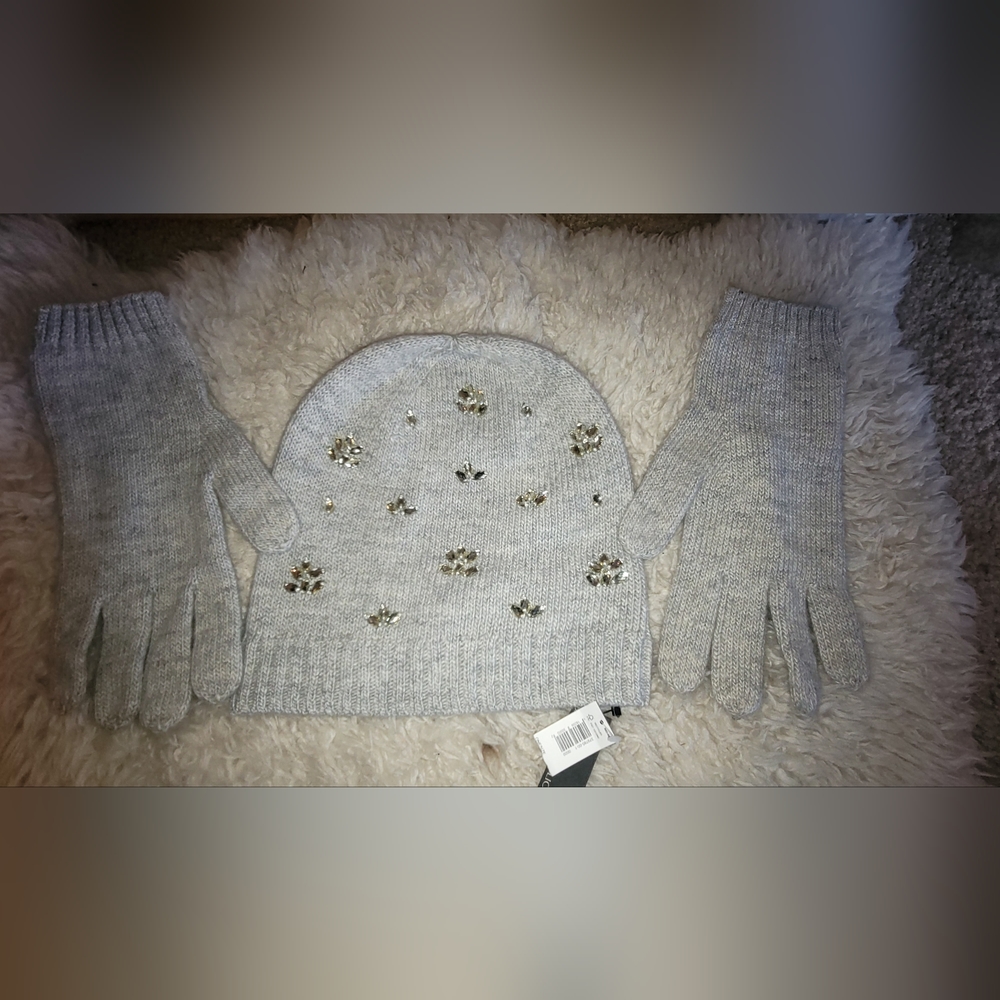 Hat and glove set